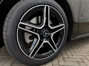 Mercedes A250e