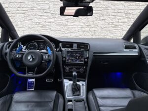Volkswagen Golf R